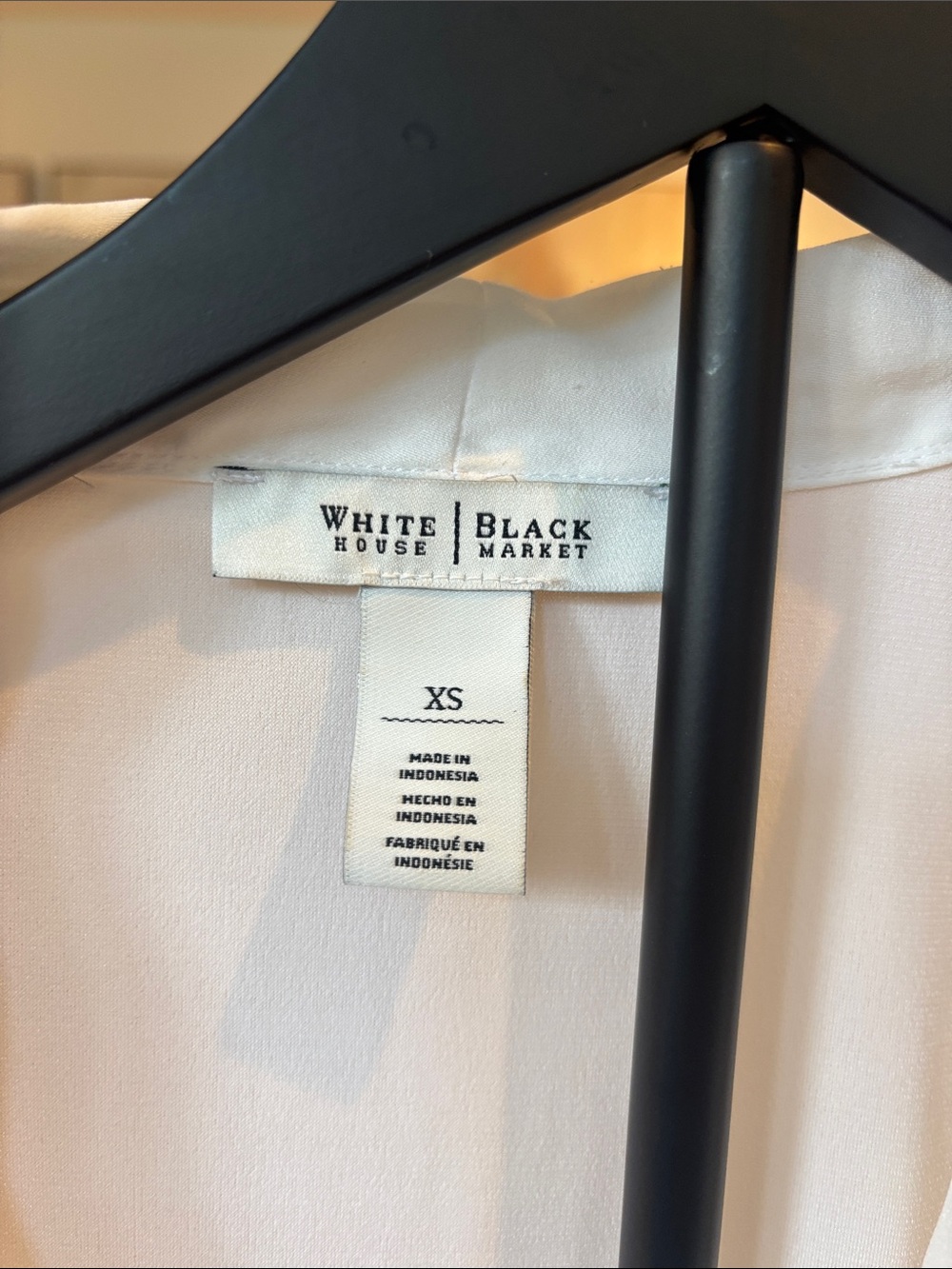 White House Black Market White Draped V-Neck Sleeveless Top - Picture 2 of 5